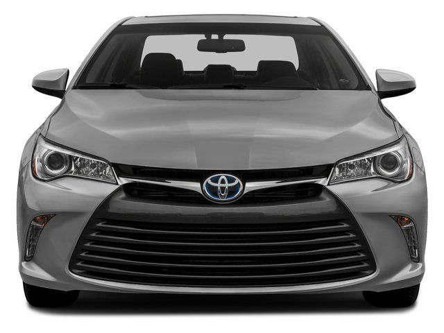 Used 2017 Toyota Camry XLE w/ Moonroof Package FWD image 4