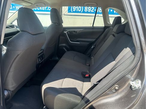 Used 2023 Toyota RAV4 LE FWD image 32