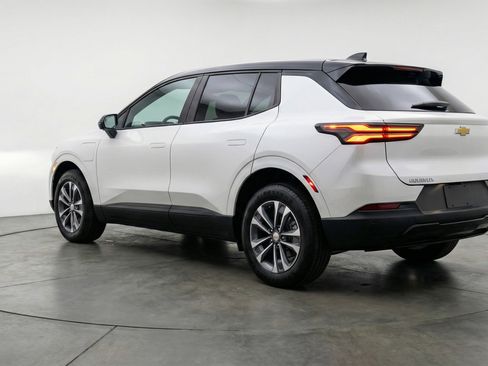 Used 2025 Chevrolet Equinox LT image 6