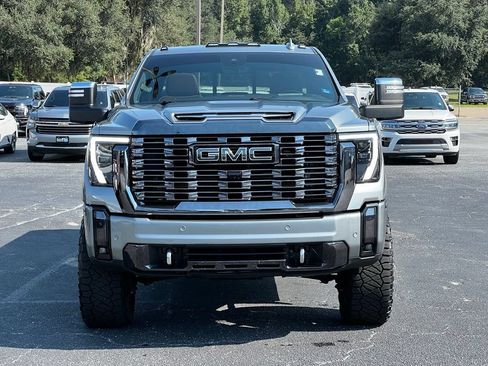 Used 2024 GMC Sierra 2500 Denali Ultimate w/ Max Trailering Package AWD/4WD image 12