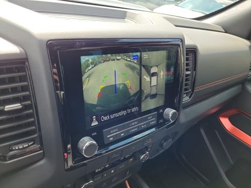 Used 2024 Nissan Frontier Pro-X w/ Pro Convenience Package RWD image 29