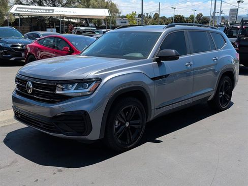 Used 2022 Volkswagen Atlas SEL R-Line AWD/4WD image 1