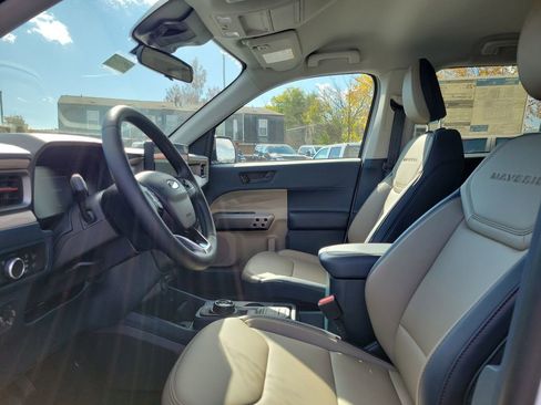 New 2025 Ford Maverick Lariat w/ 4K Tow Package image 16