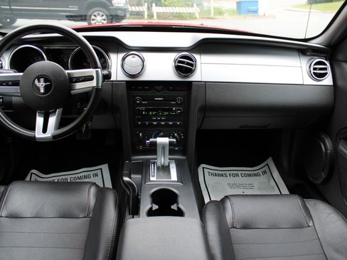 Used 2006 Ford Mustang GT image 14