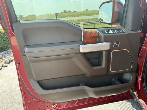 Used 2018 Ford F150 King Ranch w/ Equipment Group 601A Luxury AWD/4WD image 35