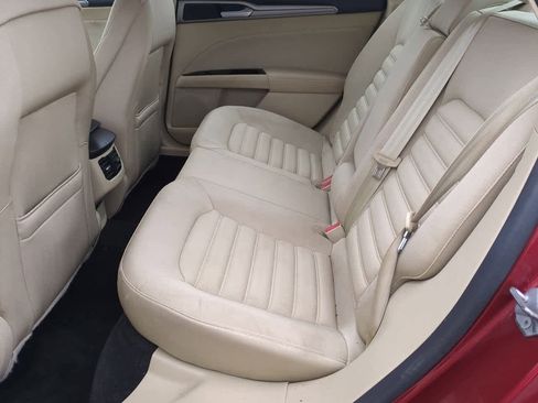 Used 2014 Ford Fusion SE image 19