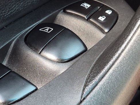 Used 2015 Nissan Altima 2.5 S w/ Power Driver Seat Package FWD image 12