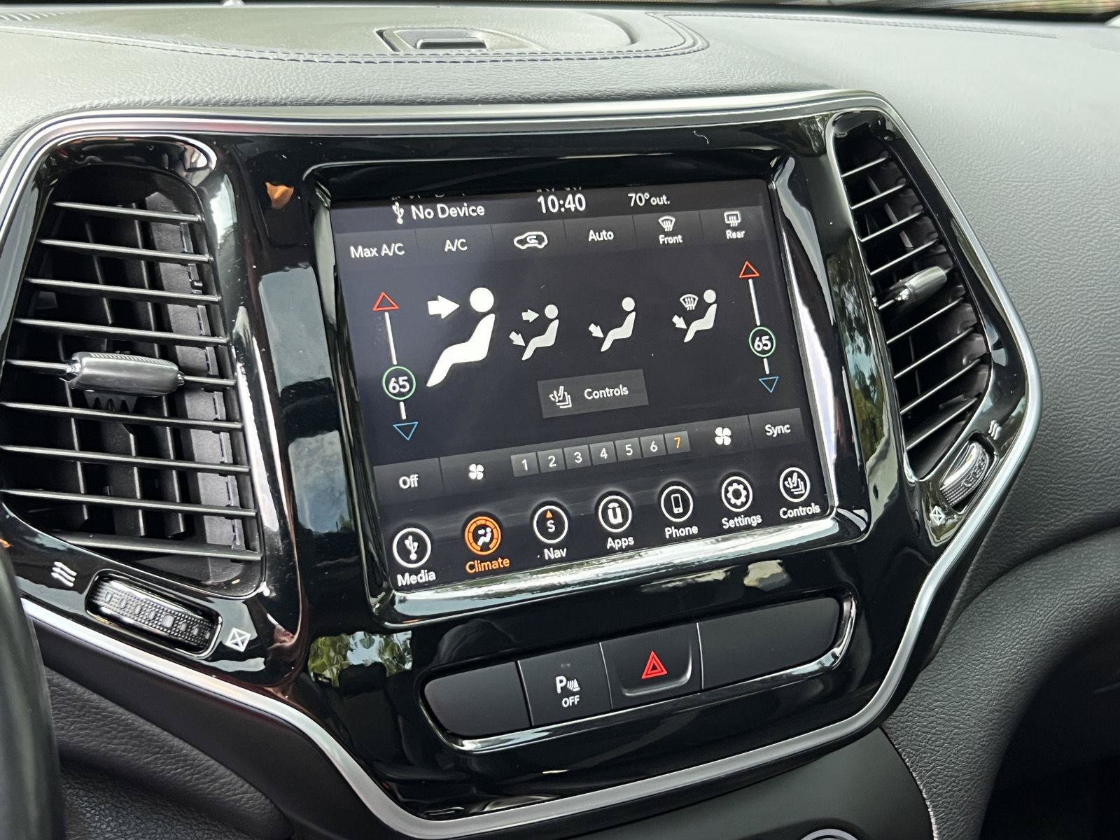 Used 2020 Jeep Cherokee Limited AWD/4WD image 25