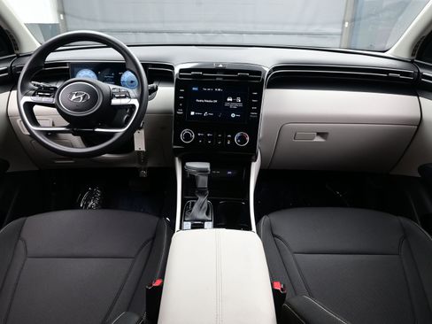Used 2024 Hyundai Tucson SE image 15