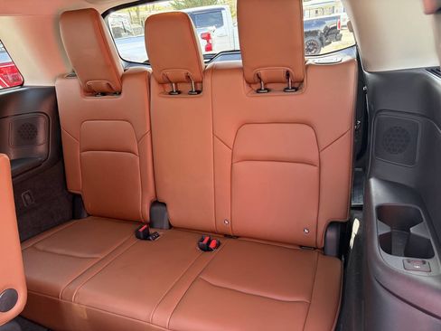 Used 2023 Nissan Pathfinder Platinum image 43