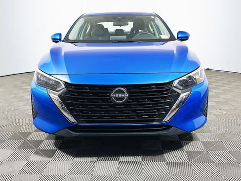 Used 2024 Nissan Sentra SV FWD image 3
