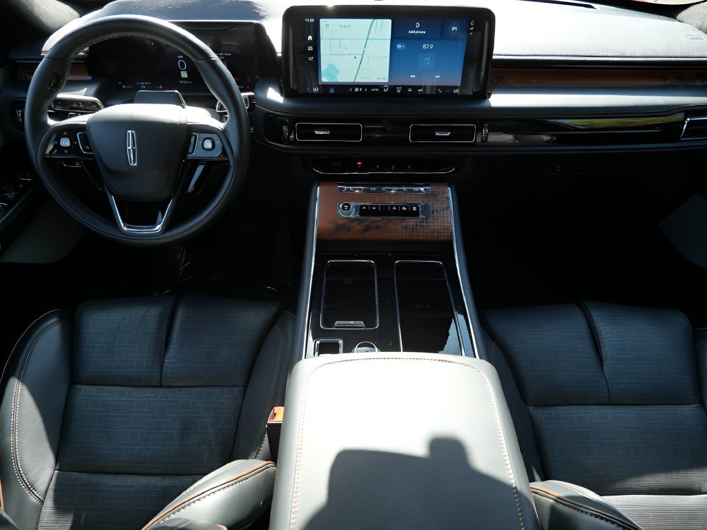 Certified 2025 Lincoln Aviator Black Label w/ Black Label Special Edition AWD/4WD image 14