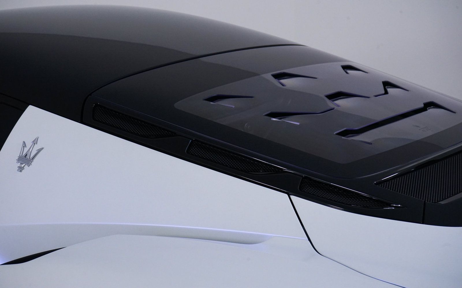 Used 2023 Maserati MC20 Coupe RWD image 19