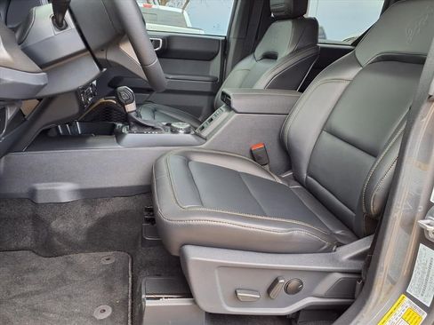 New 2025 Ford Bronco Badlands image 20
