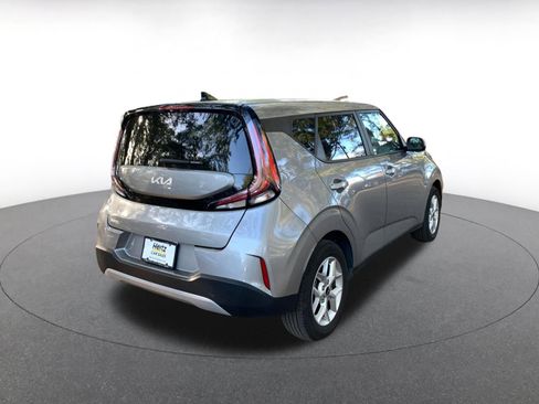 Used 2025 Kia Soul LX w/ LX Technology Package image 7