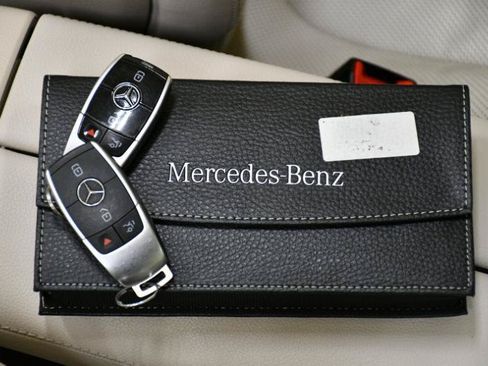 Used 2019 Mercedes-Benz E 450 4MATIC Cabriolet image 60