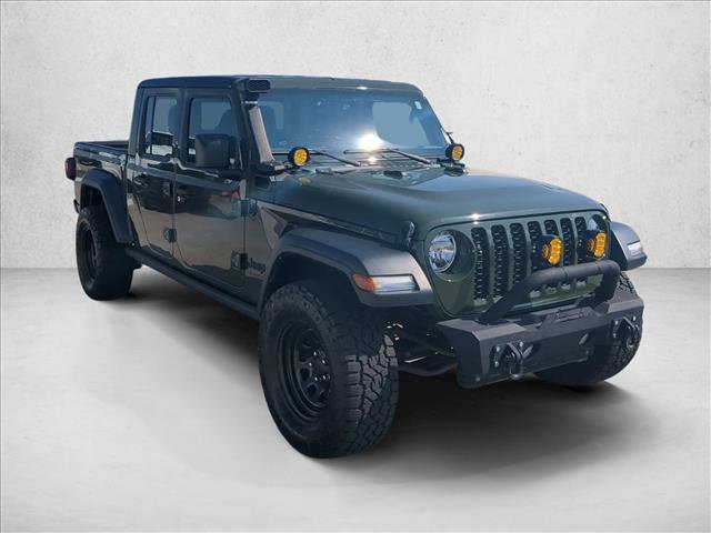 Used 2023 Jeep Gladiator Sport AWD/4WD image 3