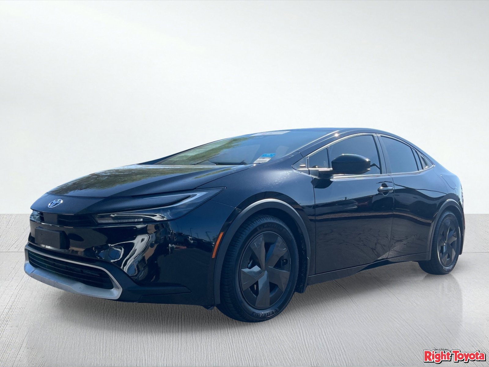 Certified 2025 Toyota Prius Plug-In Hybrid FWD image 2