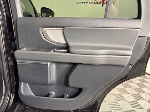 New 2025 Ford Expedition Active image 25