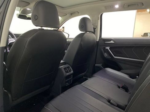 Used 2023 Volkswagen Tiguan SE w/ Panoramic Sunroof Package FWD image 76