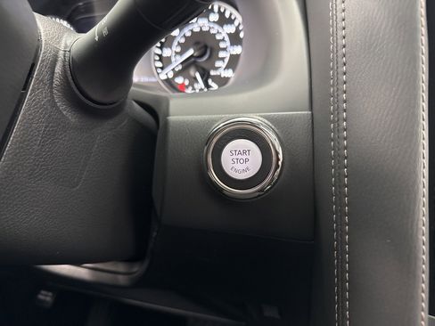 Used 2024 Nissan Armada Platinum w/ Captain's Chairs Package image 27