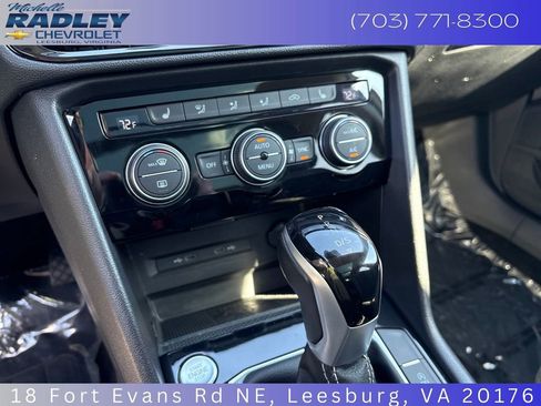 Used 2024 Volkswagen Taos SE AWD/4WD image 9