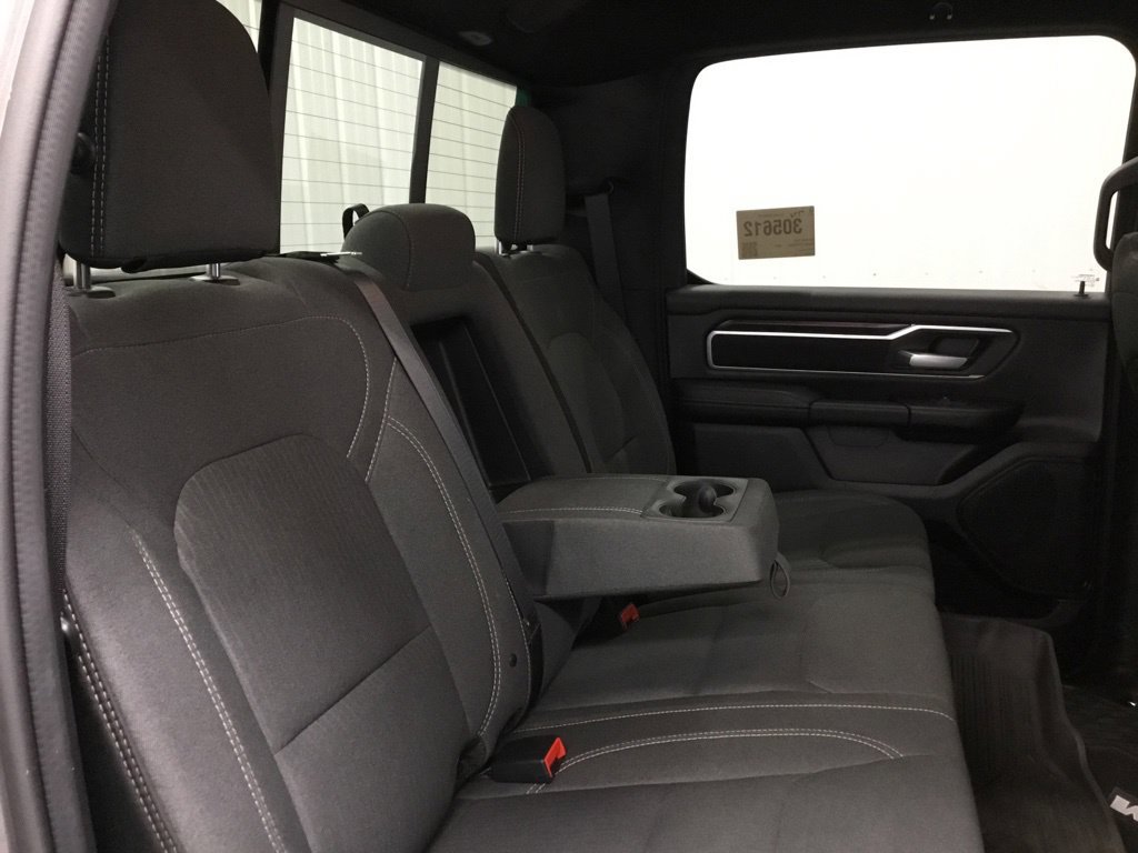 Used 2023 RAM 1500 Big Horn AWD/4WD image 45