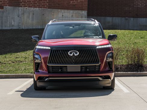 Used 2025 INFINITI QX80 Autograph w/ Autograph Exterior Package image 31
