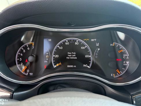 Used 2018 Jeep Grand Cherokee Trailhawk w/ Trailhawk Luxury Group AWD/4WD image 25