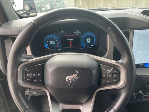 Used 2025 Ford Bronco Outer Banks AWD/4WD image 29