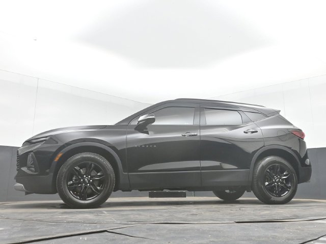 Used 2022 Chevrolet Blazer LT w/ Sound & Technology Package FWD image 44