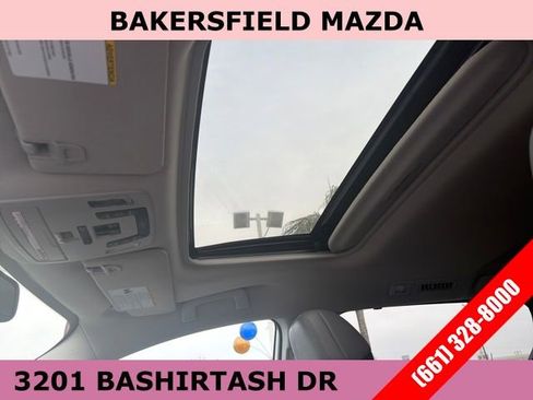 Used 2021 Toyota Sienna XLE image 16