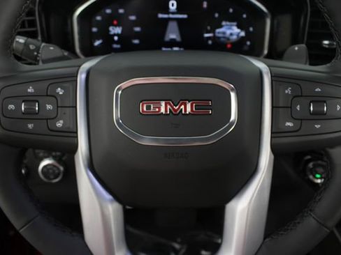 New 2026 GMC Sierra 1500 SLT image 13