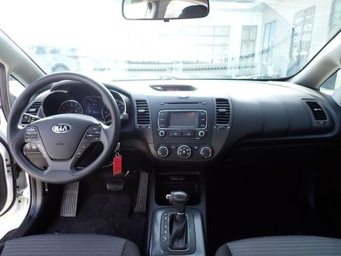 Used 2016 Kia Forte LX w/ LX Popular Package image 18