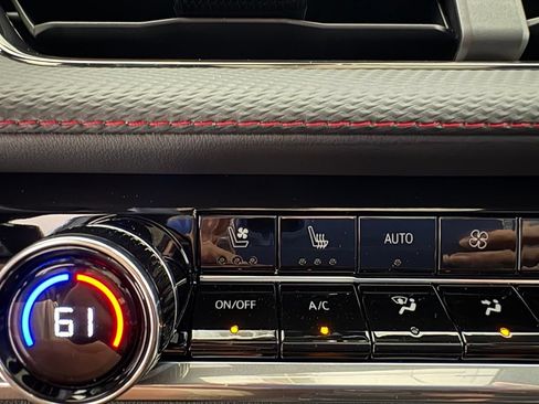 New 2027 Chevrolet Equinox RS w/ Safety and Technology Package FWD image 9