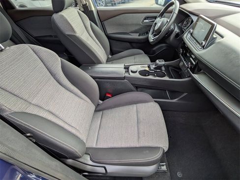 Used 2021 Nissan Rogue SV image 22