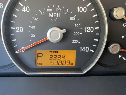 Used 2008 Kia Rondo LX w/ Convenience Pkg image 13