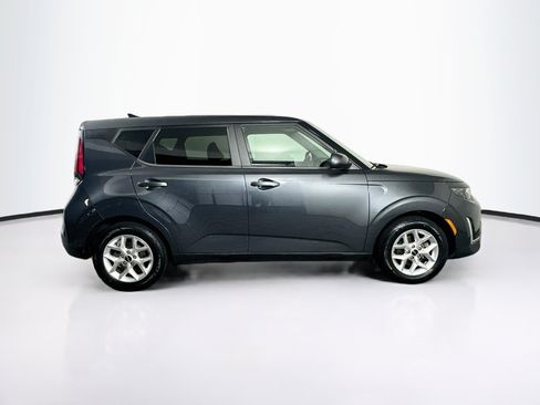 Used 2023 Kia Soul LX w/ Option Group 015 FWD image 10