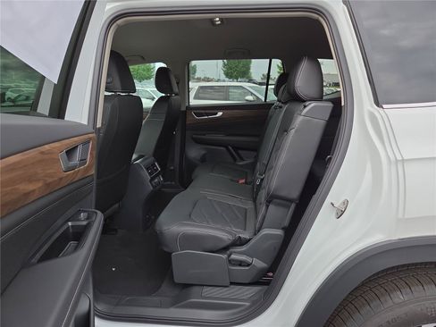 New 2026 Volkswagen Atlas SE AWD/4WD image 21