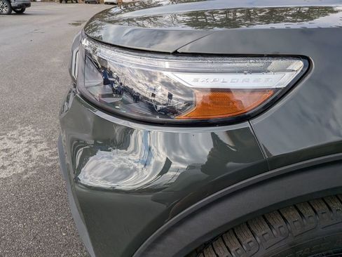 Used 2021 Ford Explorer Timberline image 2