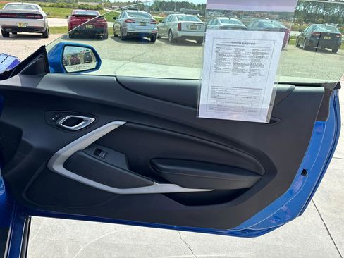 Used 2017 Chevrolet Camaro LT image 22