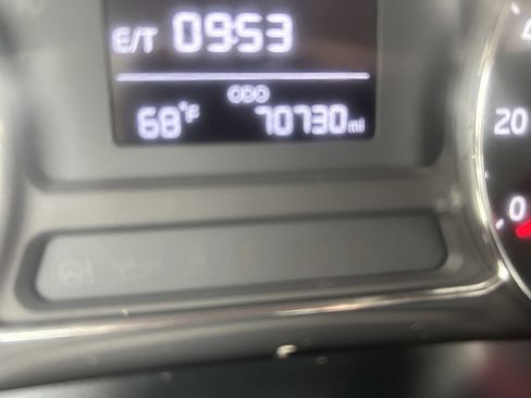 Used 2017 Kia Forte LX image 12