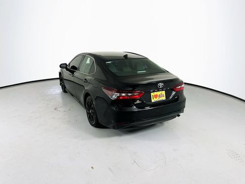 Used 2023 Toyota Camry LE FWD image 7