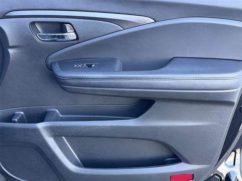 Used 2022 Honda Pilot EX-L image 27