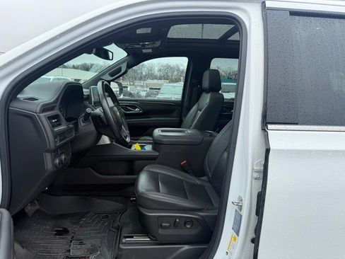 Used 2021 Chevrolet Suburban LT image 10