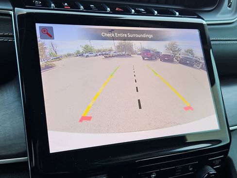 Used 2023 Jeep Grand Cherokee L Limited w/ Black Appearance Package image 30