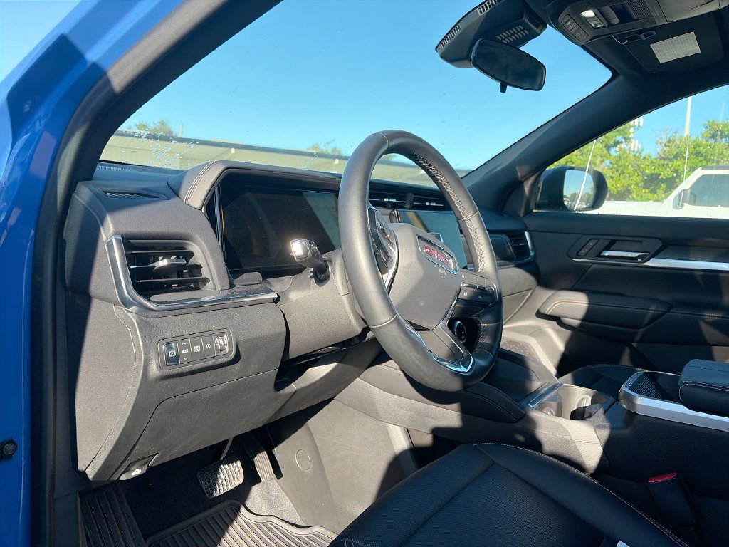 Used 2026 GMC Terrain Elevation w/ Elevation Premium Package FWD image 12