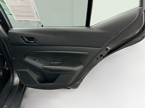 Used 2025 Nissan Altima 2.5 SV FWD image 30