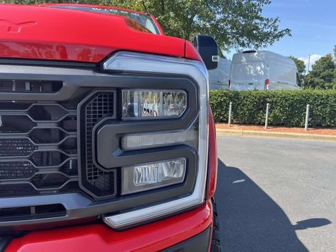Used 2024 Ford F250 Lariat w/ Lariat Ultimate Package AWD/4WD image 30