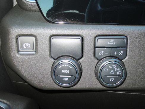Used 2023 Chevrolet Silverado 1500 RST RWD image 23